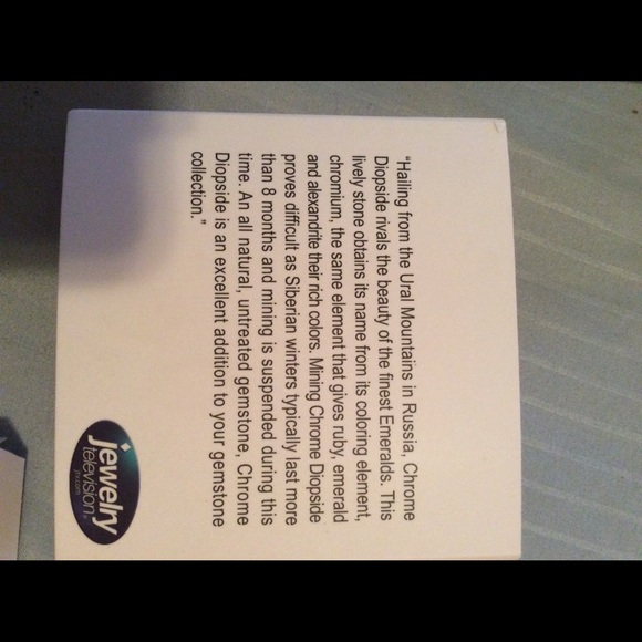 Green gemstones - Picture 3 of 3